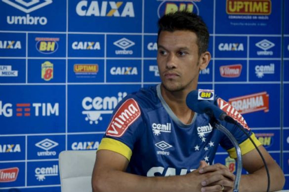 Capitão do Cruzeiro em entrevista coletiva | Foto: Divulgação